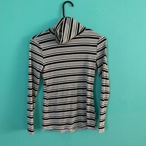 Maternity shirt